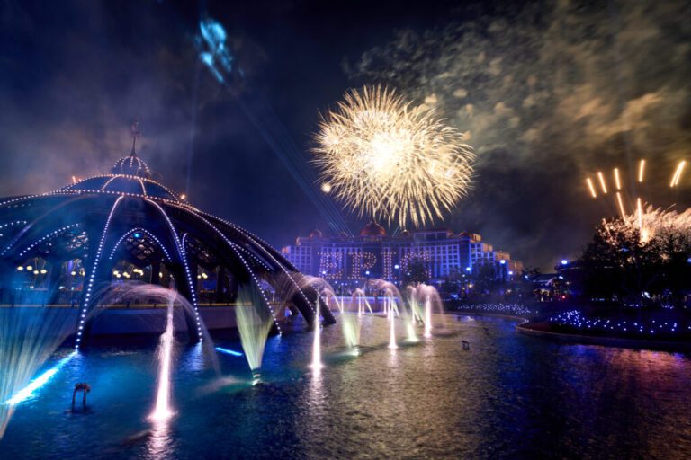 Universal Epic Universe now open